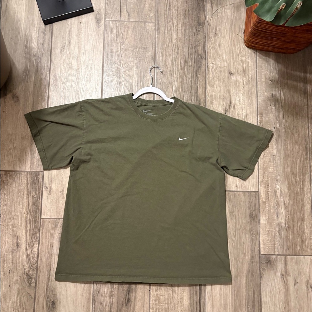 Nike Green Short Sleeve Tee Casual Comfort